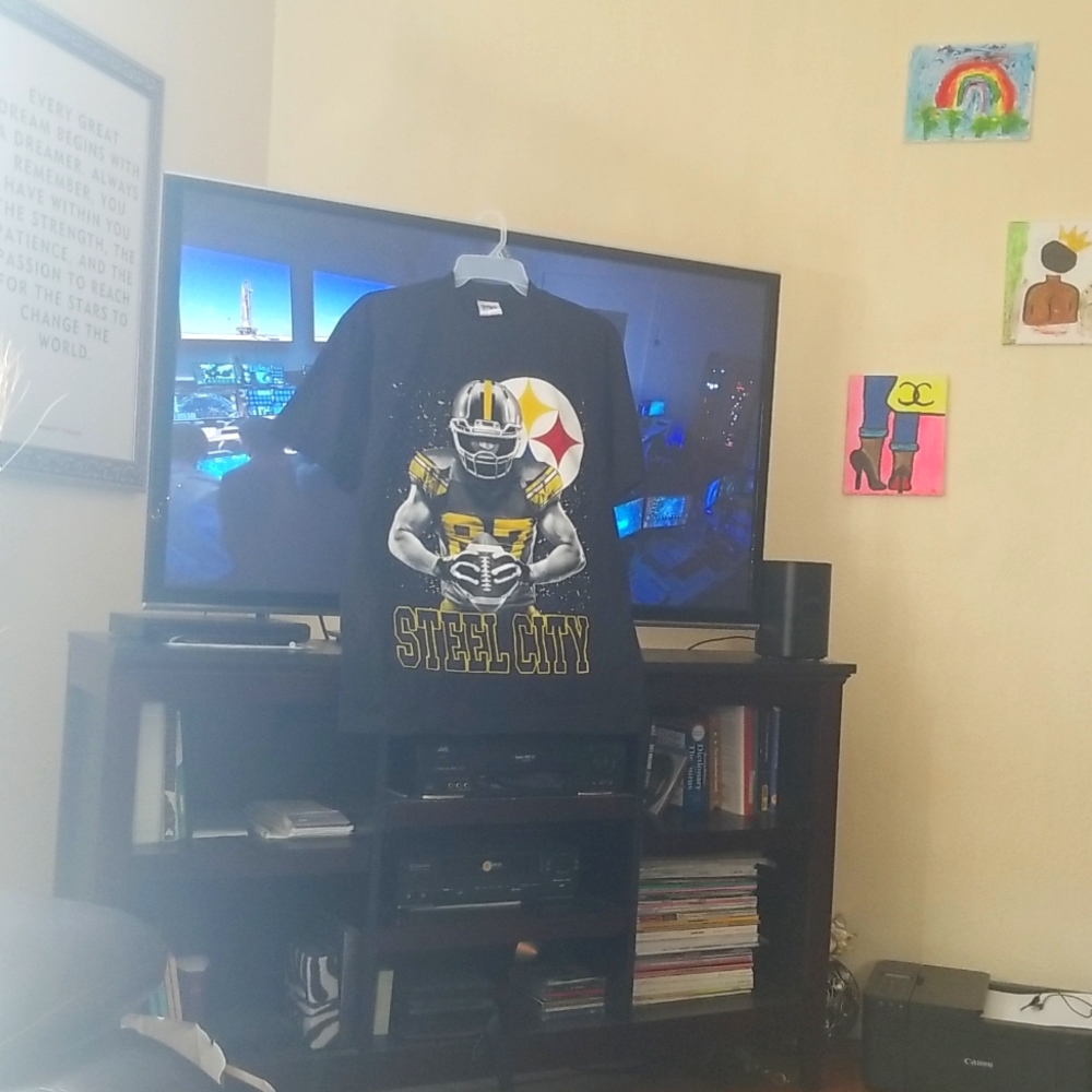 LUCKY PIT Pittsburgh Steelers T-shirt Black & Goal. You know what to do you!